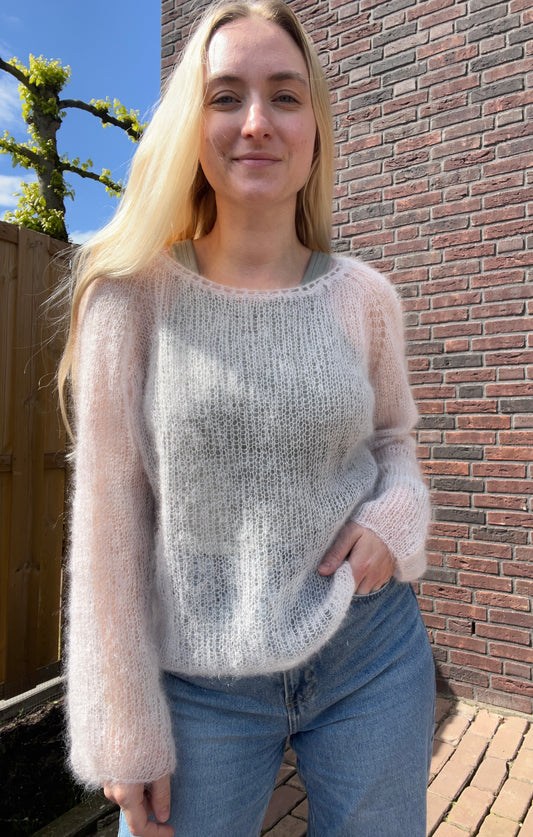 Džemperis "Gaisīgums" Latviešu valodā