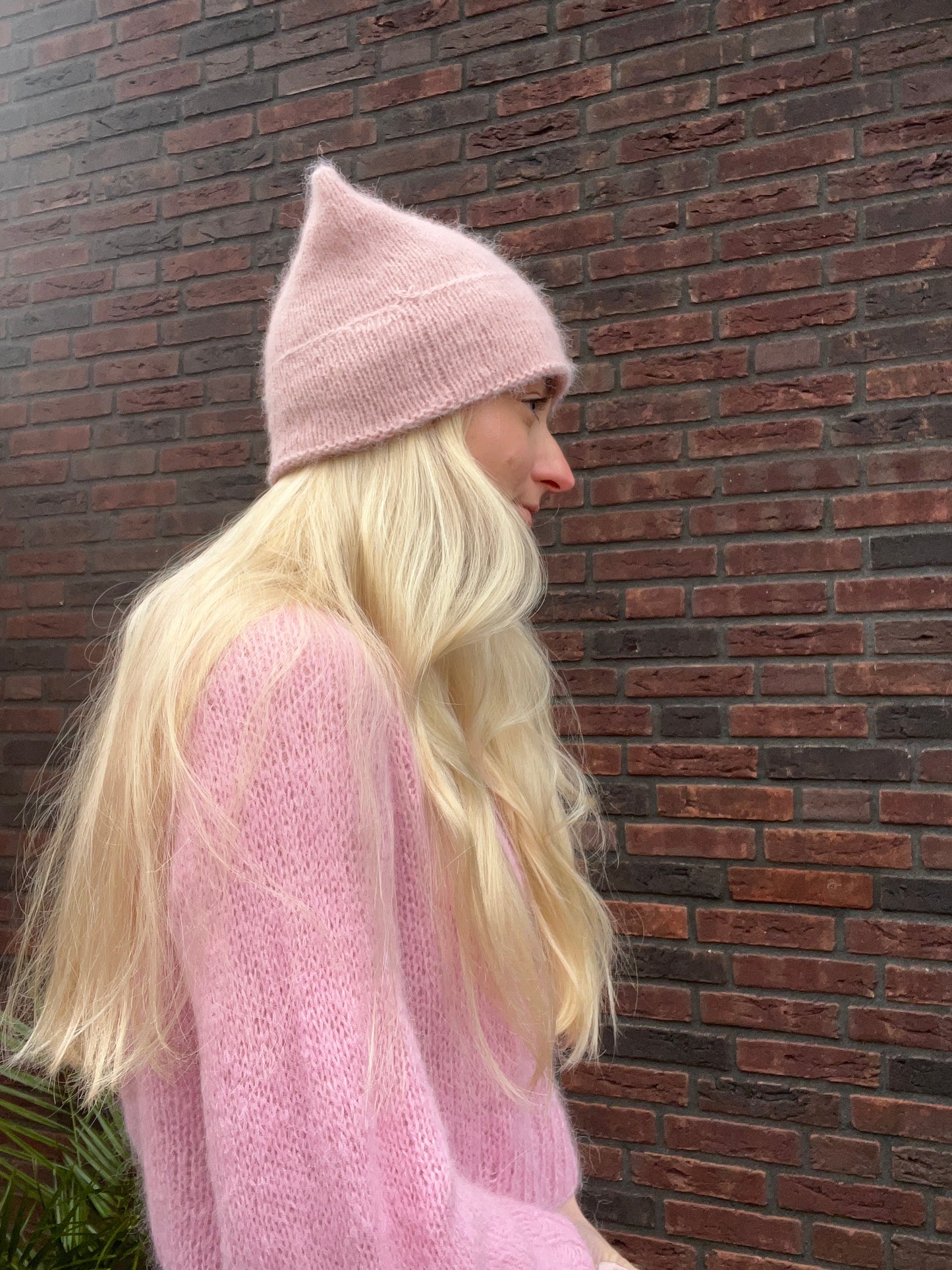 Cepure "Kaķcepure" Latviešu valodā