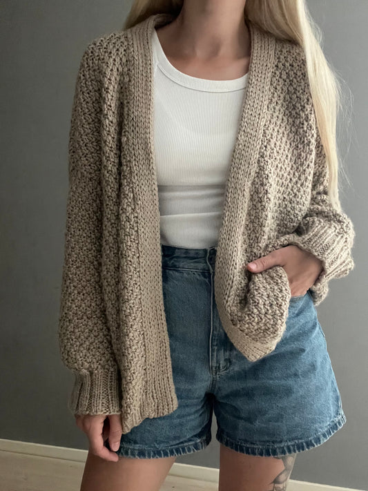 Jaka "Pērle" Latviešu valodā